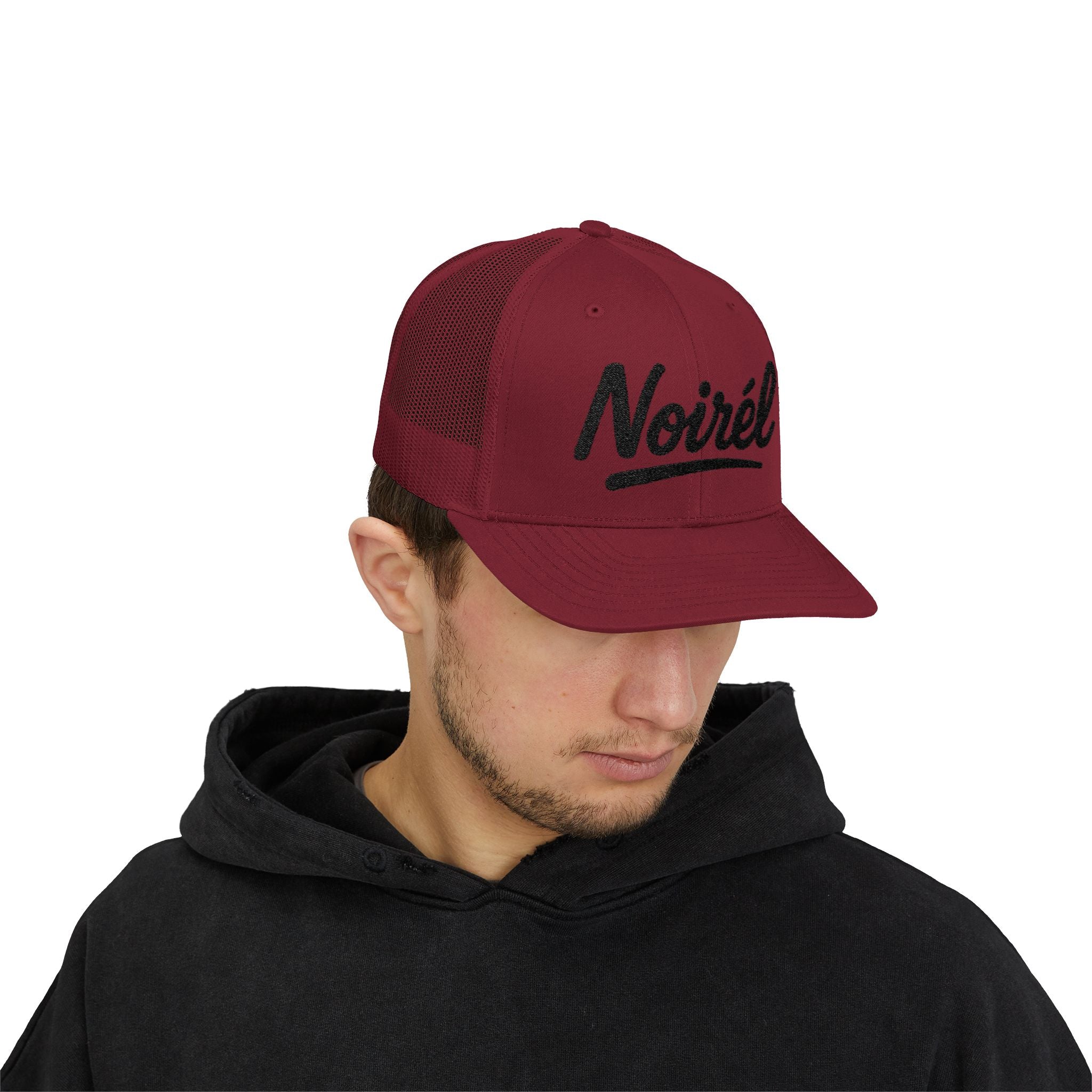 NOIRÉL Trucker Cap – Black Script