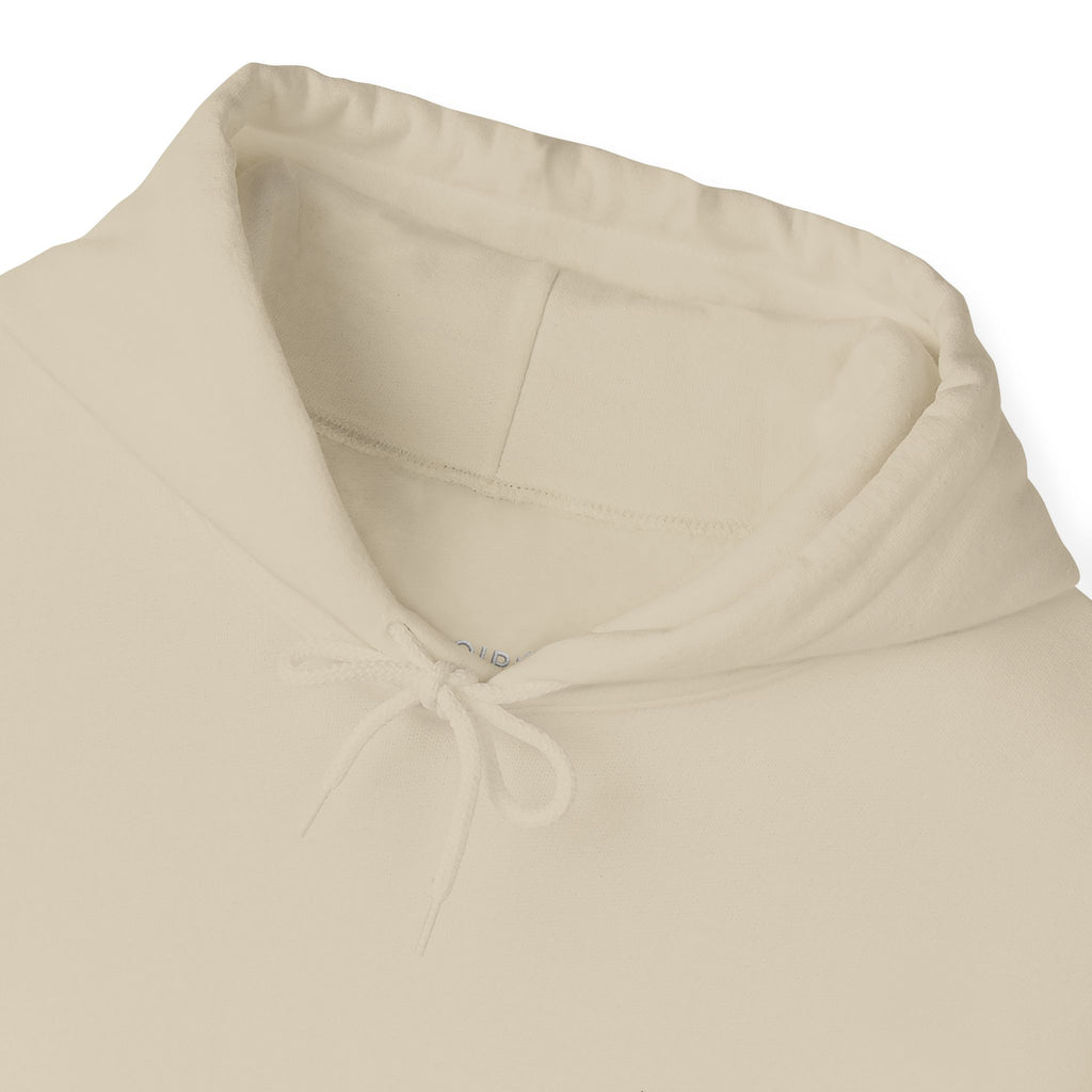 NOIRÉL Script Hoodie – Weiß gesticktes Logo