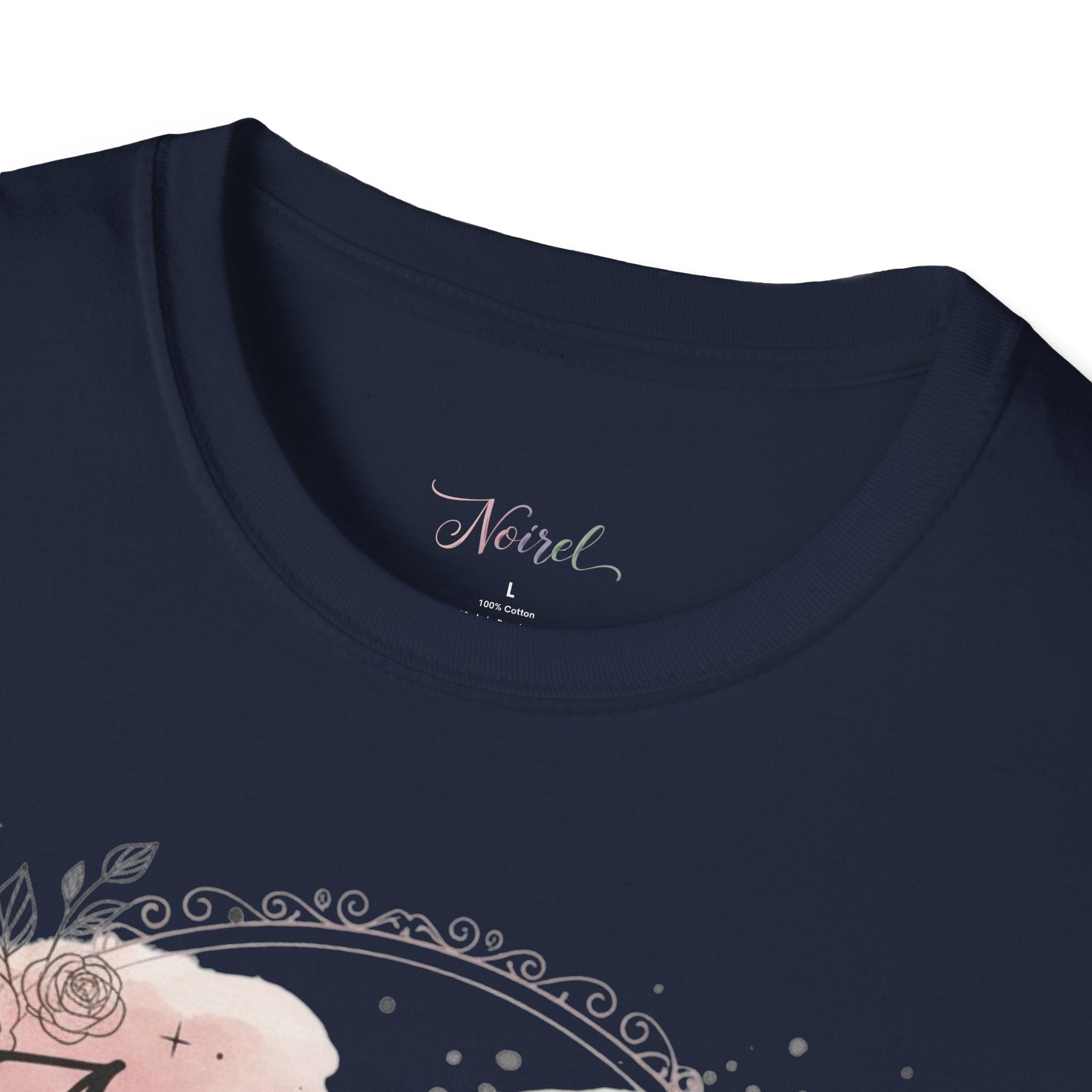 NOIRÉL T-Shirt – Aquarell Script