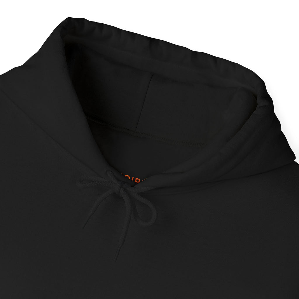 NOIRÉL Script Hoodie – Orange gesticktes Logo