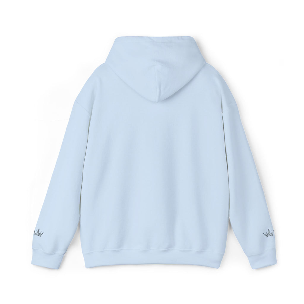 NOIRÉL Script Hoodie – Hellblau gesticktes Logo
