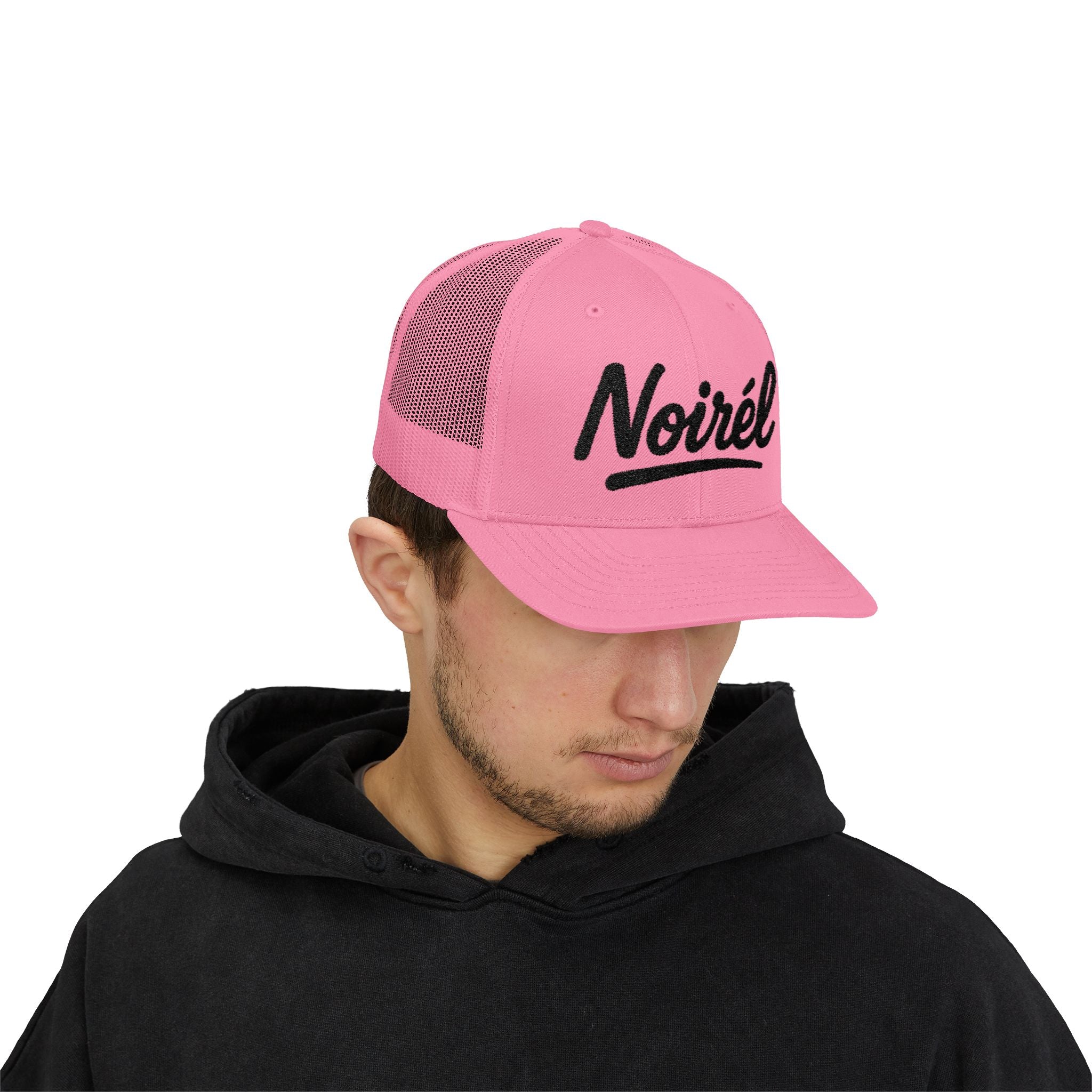 NOIRÉL Trucker Cap – Black Script