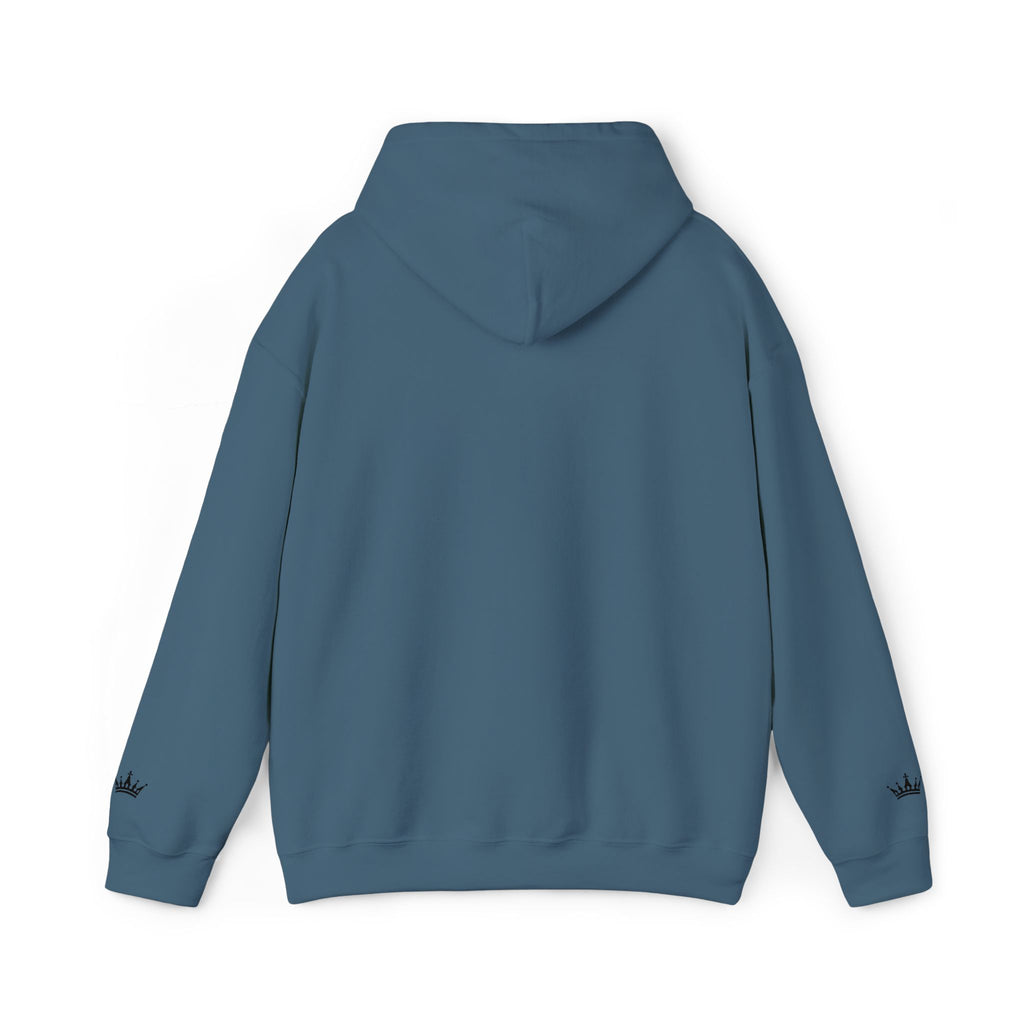 NOIRÉL Script Hoodie – Schwarz gesticktes Logo